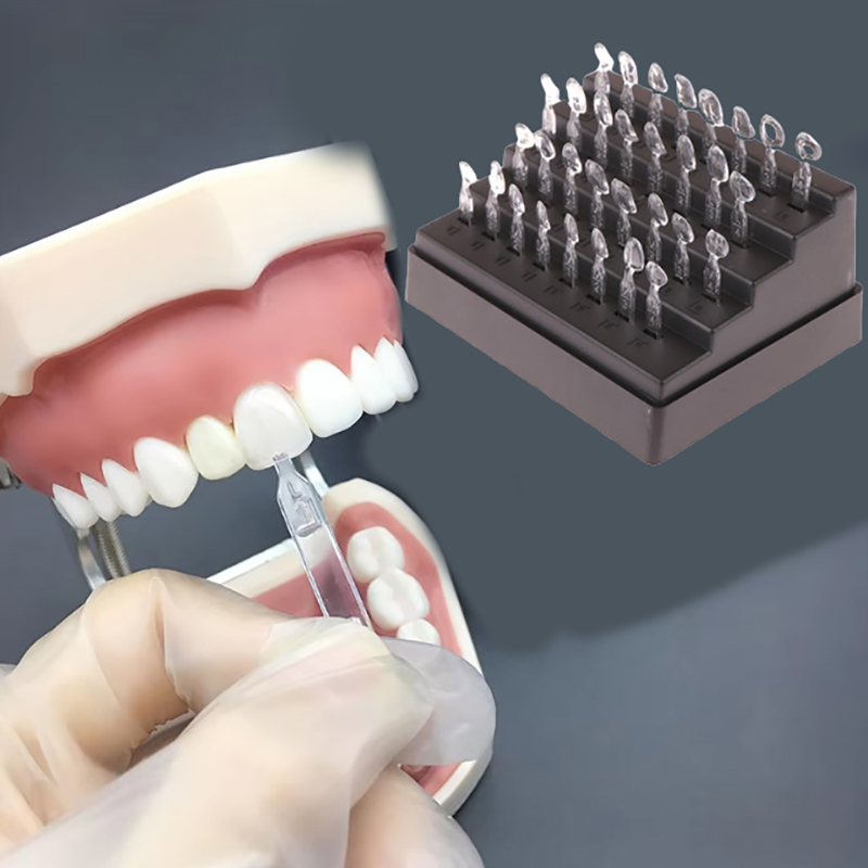 Kit di 32 Stampi per Faccette  - Teeth Whitening Light Kit recensione e prezzo