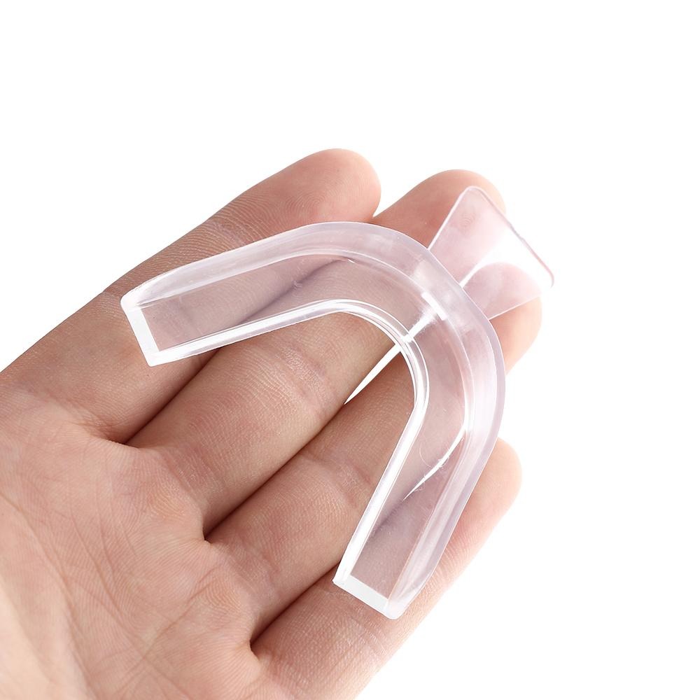 Paradenti Notturno in Silicone - Teeth Whitening With Trays recensione e prezzo